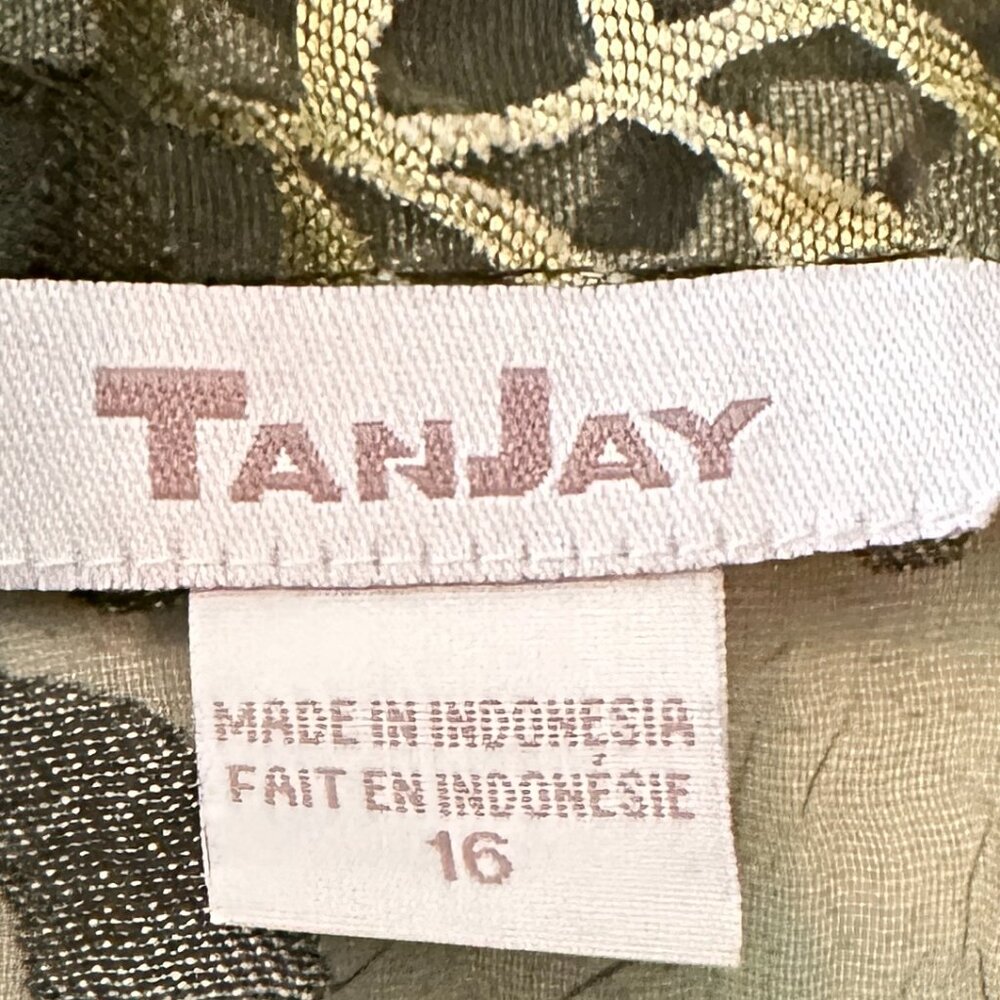 TANJAY Semi Sheer Green Floral Shirt - 16 - Picture 2 of 12